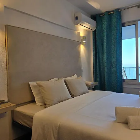 公寓 Petit Prix, Vue Mer, Casa Carmen By Sesimbrasunsea 塞辛布拉